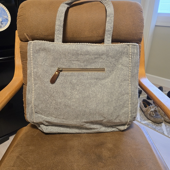 Gray Fringe Tote Bag - Picture 2 of 5